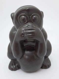 Enfeite macaco porcelana não falo –BazarSP - comprar online