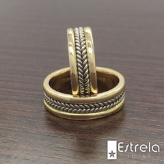 PAR DE ALIANÇAS EM OURO 18K REF. 112005-22g na internet