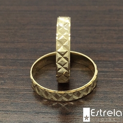 PAR DE ALIANÇAS EM OURO 18K REF. 112010-4G - comprar online