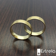 PAR DE ALIANÇAS EM OURO 18K REF. 112020-6G -  Estrela Joias | Alianças de Casamento e Noivado em Ouro 18K | Recife