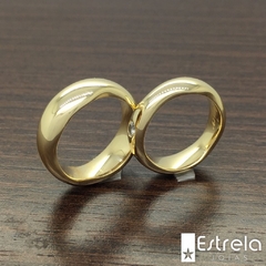 PAR DE ALIANÇAS EM OURO 18K REF. 113038-20g -  Estrela Joias | Alianças de Casamento e Noivado em Ouro 18K | Recife