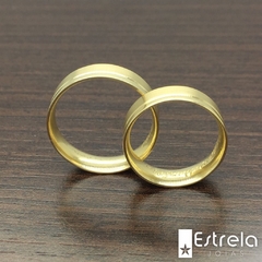 PAR DE ALIANÇAS EM OURO 18K REF. 114003-12g -  Estrela Joias | Alianças de Casamento e Noivado em Ouro 18K | Recife