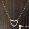 Colar com coração vazado e pedras cravejadas ouro18k/750