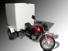 Tricargo Baú para 18 caixas