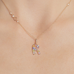 Pingente Letra R em Ouro Rosé 18K e Gemas Preciosas - comprar online