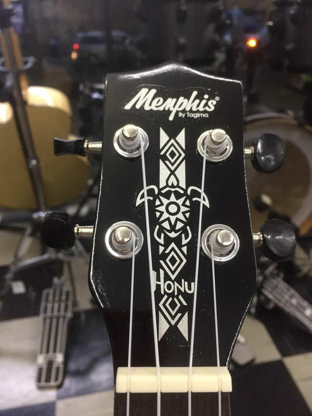 Ukulele Memphis Soprano Honu Preto