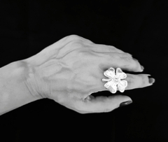 Anillo Trébol en internet