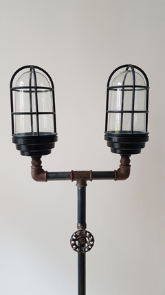 Lámpara de pie "BLOW" - L'equipment