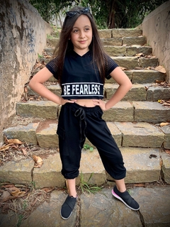 Conjunto Cropped Fearless e Calça Jogger - Sua Roupinha Moda Infantil