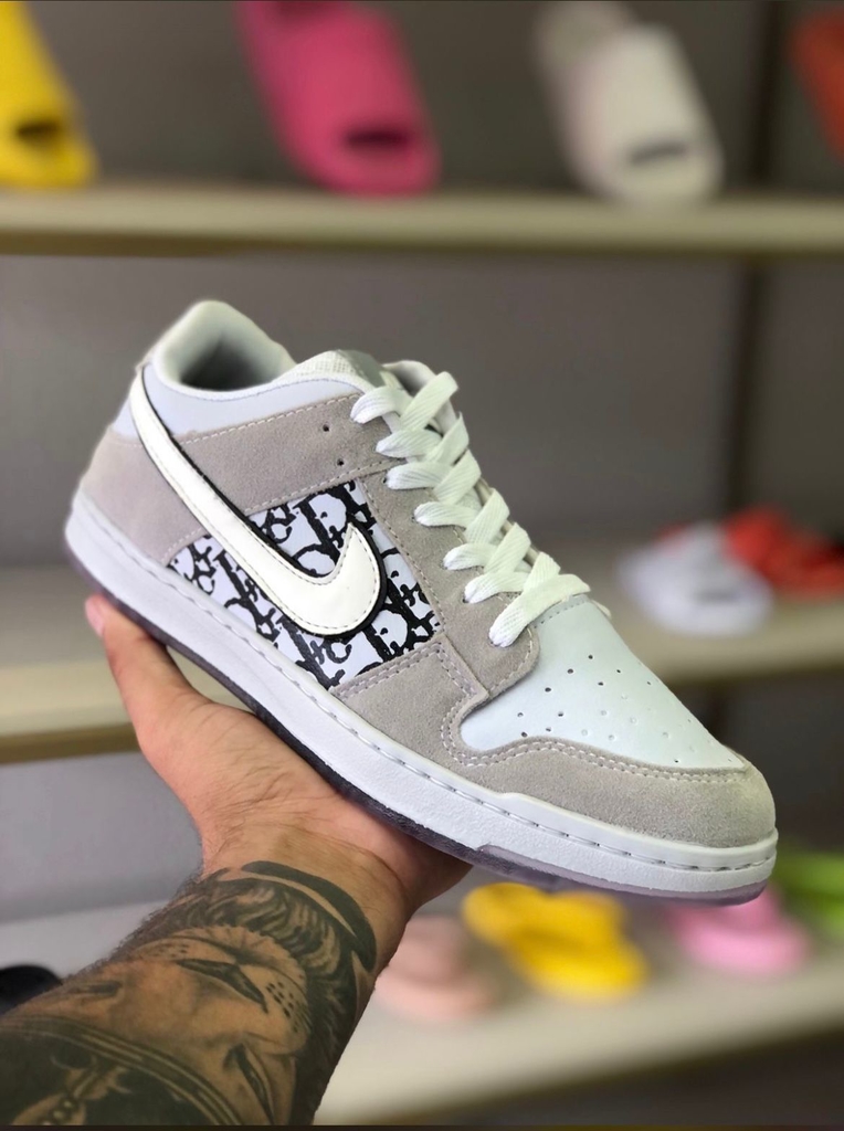 tenis nike dunk cinza