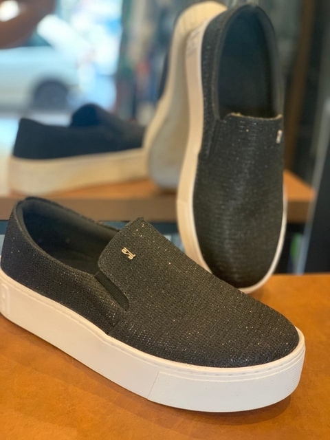 Slip On Santa Lolla