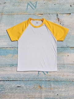 Art. 121 Remera manga ranglan blanca combinada con amarillo - comprar online
