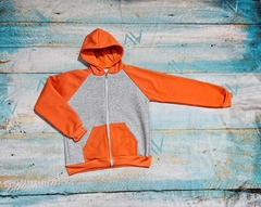 Art. 124 Campera Gris Manga Rangla Naranja - comprar online