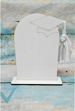 Art. M261 Placa egresado con borla