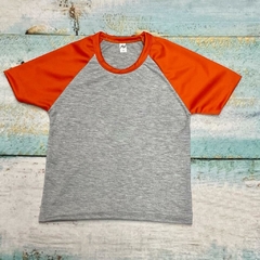 Art. 123 Remera manga ranglan gris combinada con naranja - comprar online