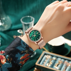 [MS0013] Relógio CRRJU Moda luxo. - comprar online