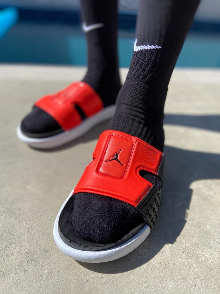 chinelo jordan hydro 8