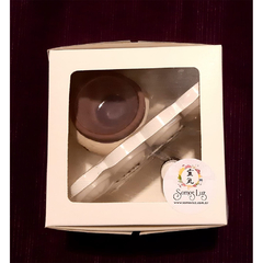 caja tapa transparente con hornillo, velitas y aroma