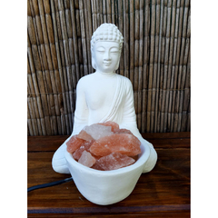 Lampara de sal de buda meditando