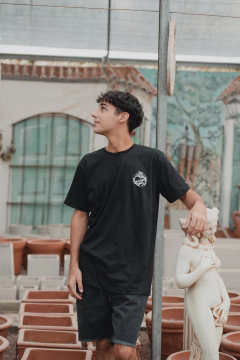 remera urban memebers (black)