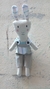 Muñeco conejo de tela
