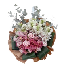 RAMO DE FLORES DE ESTACION #2