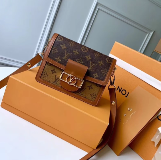 Bolsa Louis Vuitton Dauphine Mini – Peguei Bode