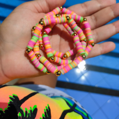 Pulseiras Discos Coloridos e Bolinhas Douradas - Ateliê da Amanda