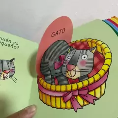 Grandes y Pequeños - Faro de Papel