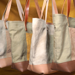 Tiza Tote on internet