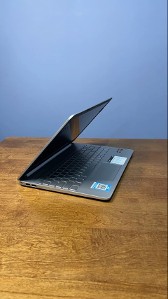 HP 15-EF1300 RYZEN 3 3250U + 4GB RAM + 128GB SSD WIN 10 SILVER - Aguamarina Services