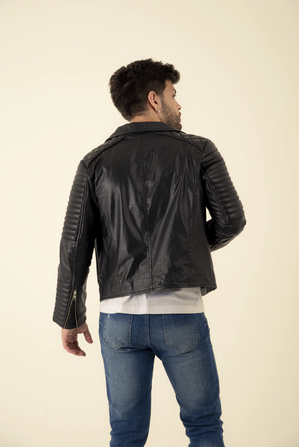 ROCKERA HOMBRE III BLACK - Comprar en Kodigo