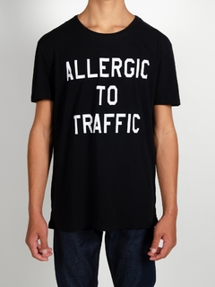 Remera Allergic to Traffic Negra - tienda online