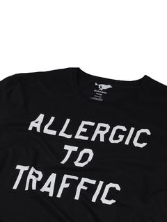 Remera Allergic to Traffic Negra - comprar online