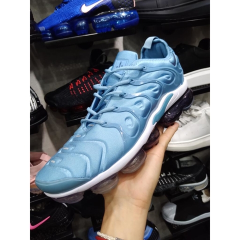 all blue nike vapormax plus