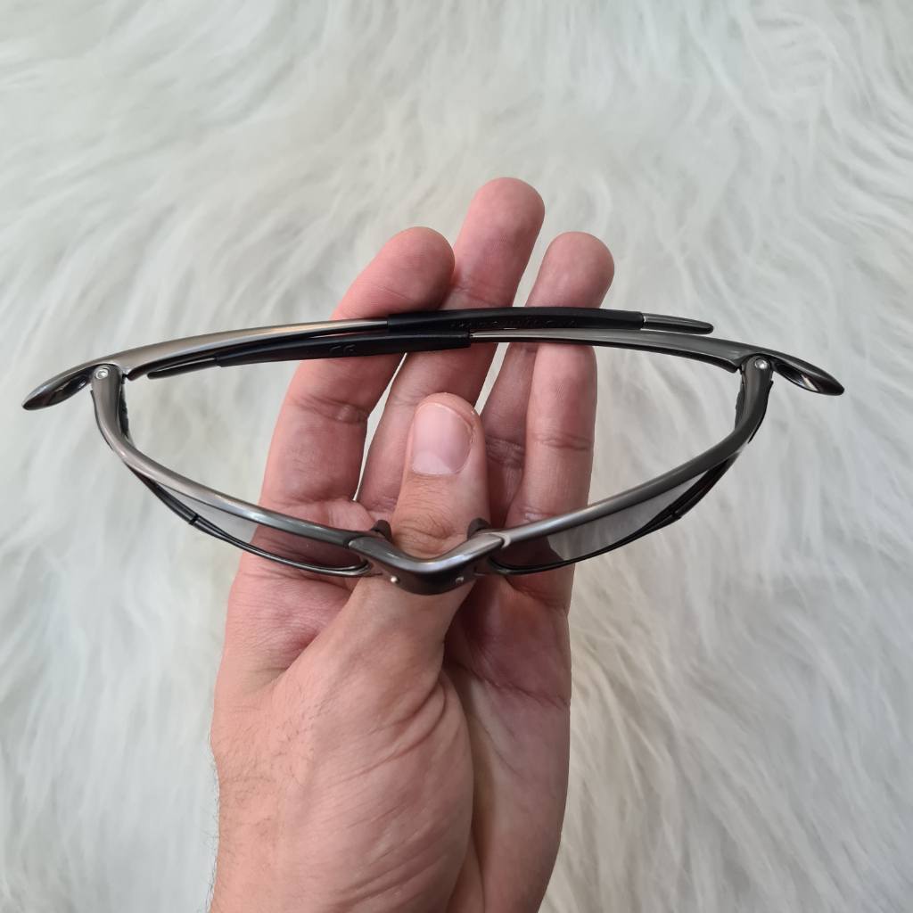 Oculos oakley juliet preta