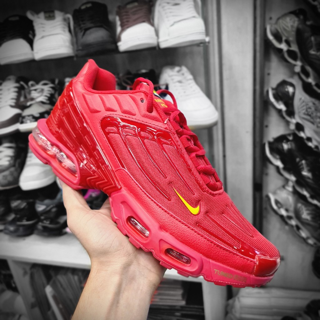 tenis nike air max plus vermelho