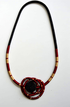Collar Gloriosa Bordeaux