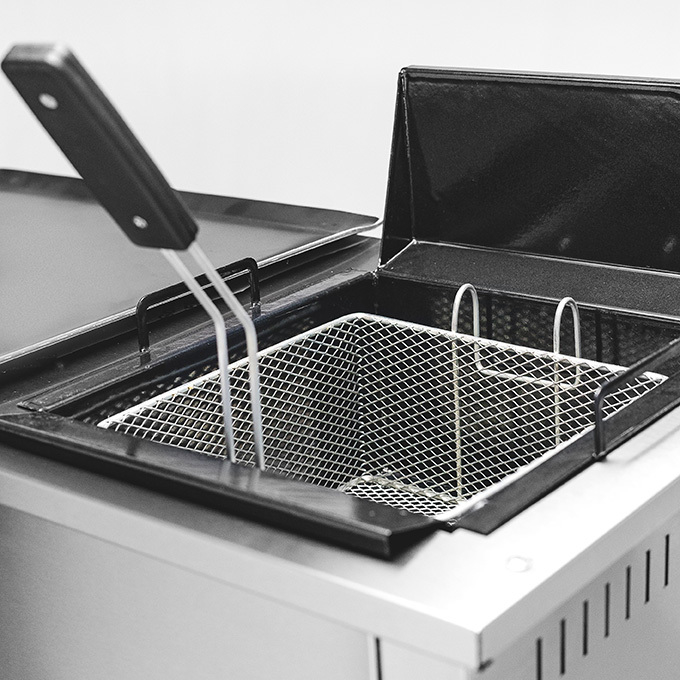 Horno Pizzero 8 - Con Plancha y Freidora (Sol Real)