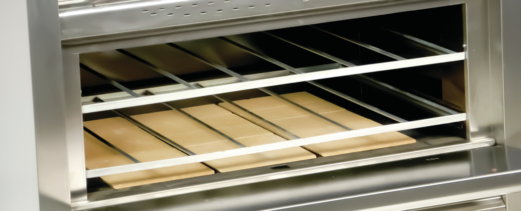 COCINA MORELLI INDUSTRIAL BASIC CHEFF 1100 / 4 HORNALLAS + PLANCHA / REJAS  FUNDICION – REFRIVAN