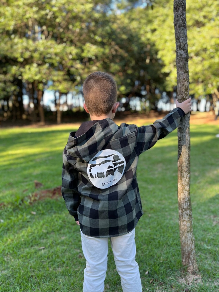 Camisa Xadrez com Bolso Laranja e Preto Infantil