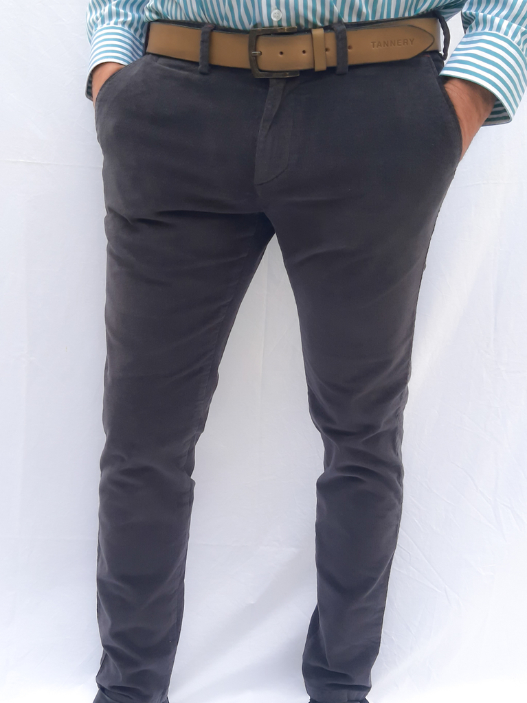 pantalon sin pinzas de corderoy elastizado