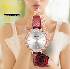 MEGIR Relógios Femininos Reloj Mujer Green Face Couro Strap Luxo Diamante Ladies Watch Women Relogio Feminino Zegarek Damski