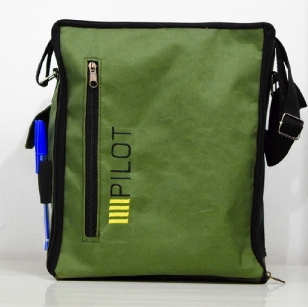 Bolso Piloto - Libro de Vuelo - Piernera