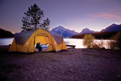 https://d2r9epyceweg5n.cloudfront.net/stores/001/709/163/categories/coleman-camping-ed7a1bce0530ab035616384500437138-240-0.jpg