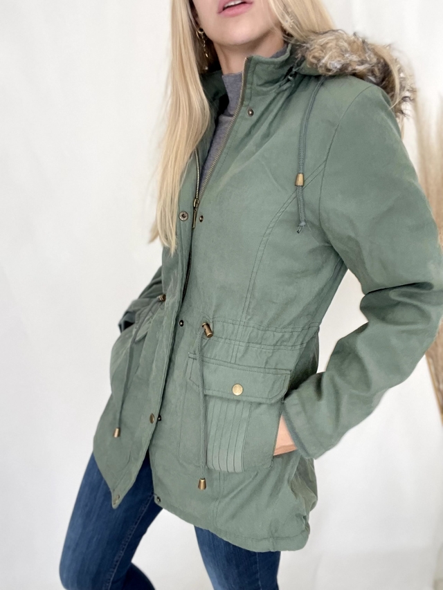 Parka Gabardina Camila - Comprar en Mundo Numa