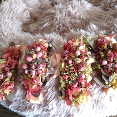 Pulseras Dama de Honor Con Flores secas en internet
