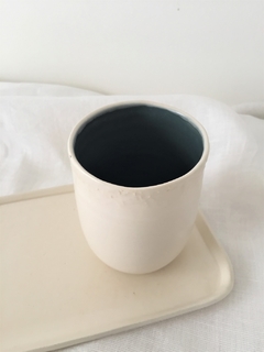 Vaso de cerámica gris
