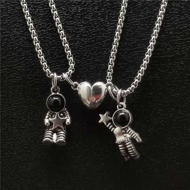 Collares para Astronautas con Iman de Corazon