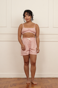 top e shorts xadrez